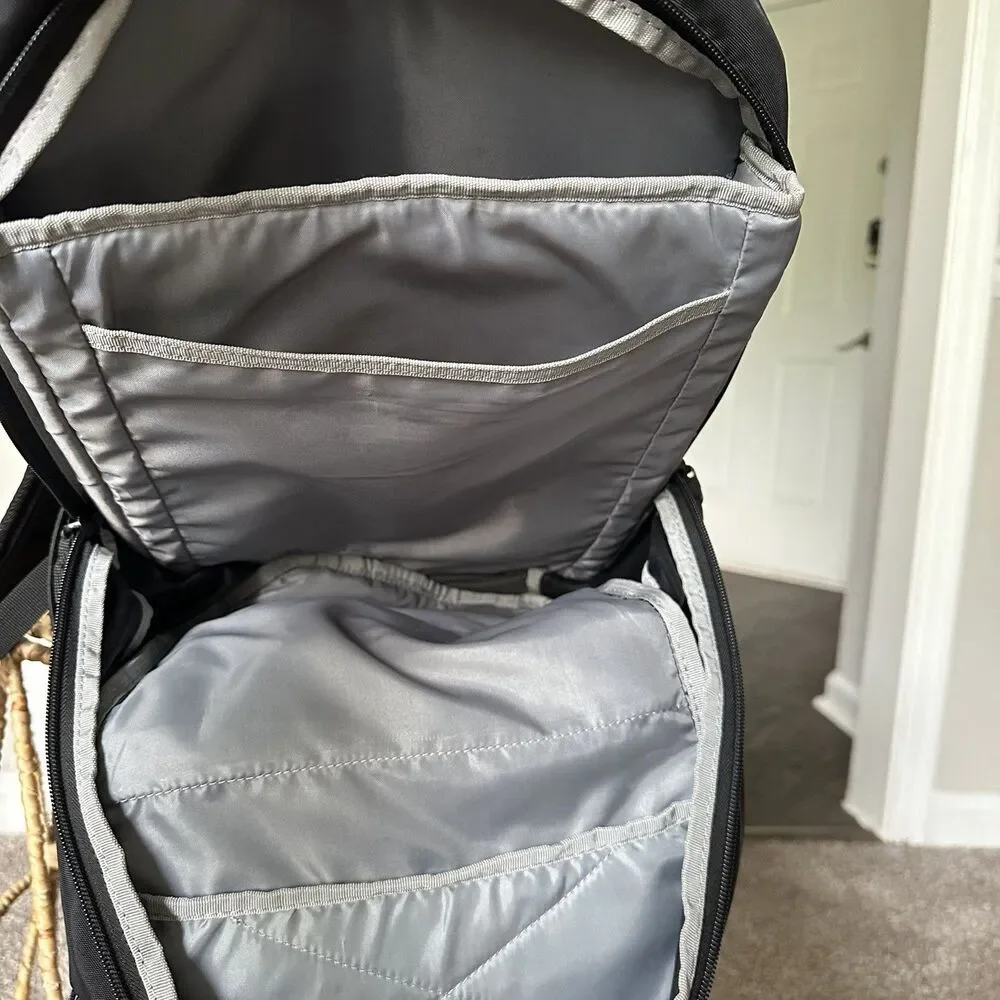 Thule - Achiever 24L Backpack 15